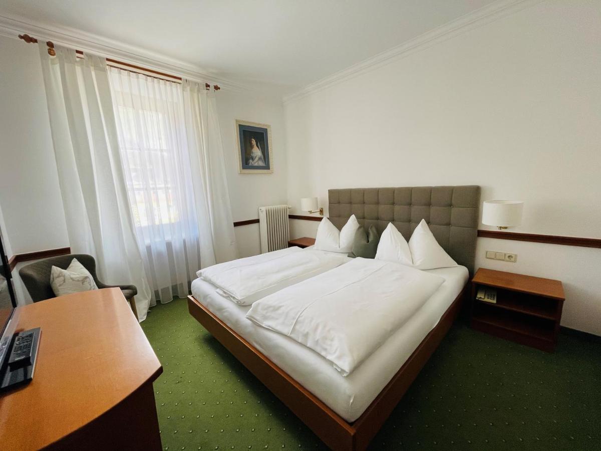 Gasthof Post St. Martin Am Tgb. Занкт-Мартін-ам-Тенненґебірґе Екстер'єр фото